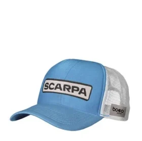 Cappellino da camionista con toppa